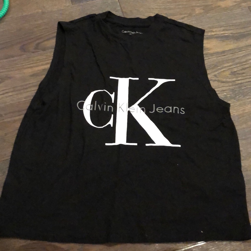 Calvin Klein shirt no sleeves size small